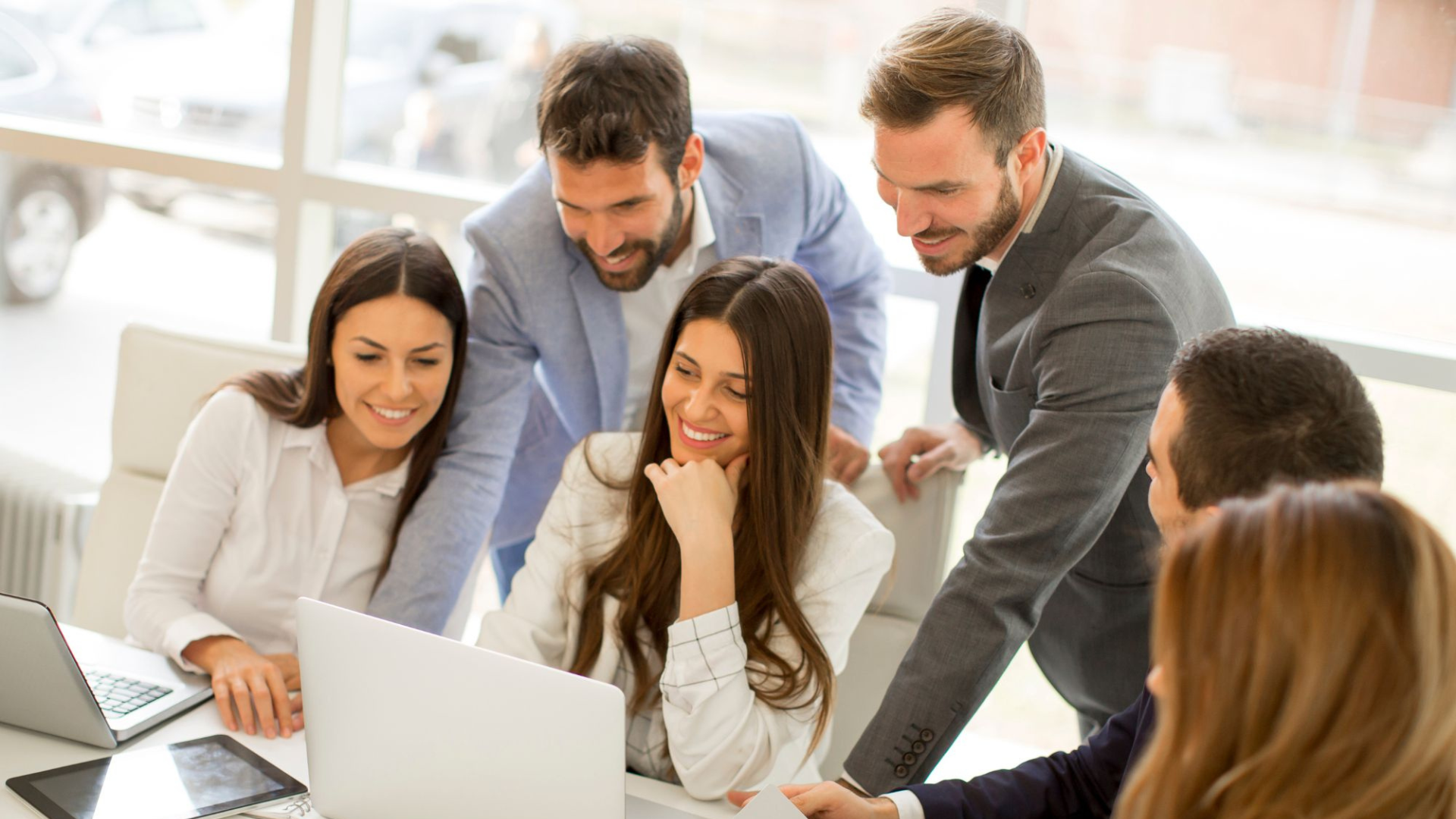 Essential Steps for Organizing Memorable Corporate Events